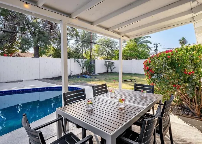Dom wakacyjny Sweet Serenity-private Pool-8 Mins To Old Town *